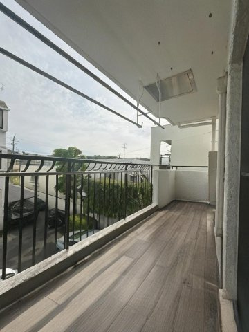 南側バルコニーです。　日当たり通風良好です◎