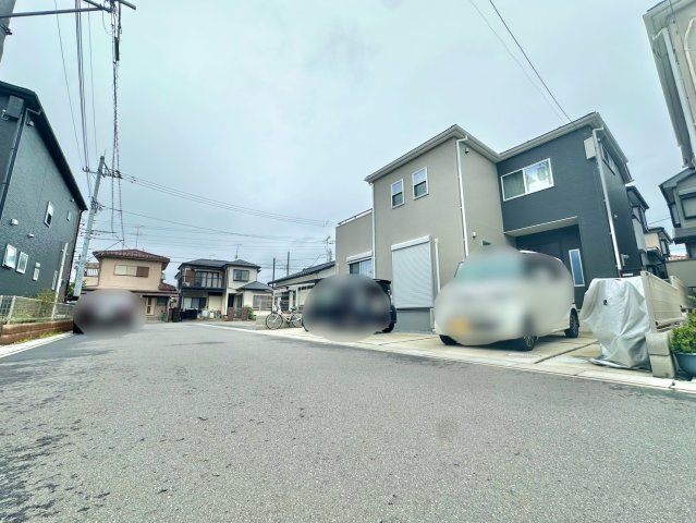 ■2023年8月築！　■南道路面・カースペース2台可！　■浴室乾燥機付き・全居室収納！　■松伏小学校徒歩8分(600ｍ)・松伏中学校徒歩18分(1400ｍ)