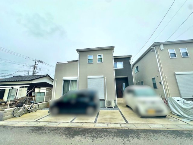 ■2023年8月築！　■南道路面・カースペース2台可！　■浴室乾燥機付き・全居室収納！　■松伏小学校徒歩8分(600ｍ)・松伏中学校徒歩18分(1400ｍ)