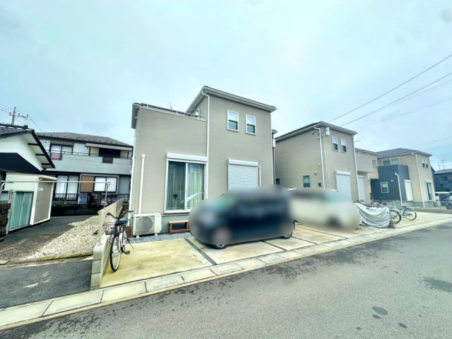 ■2023年8月築！　■南道路面・カースペース2台可！　■浴室乾燥機付き・全居室収納！　■松伏小学校徒歩8分(600ｍ)・松伏中学校徒歩18分(1400ｍ)