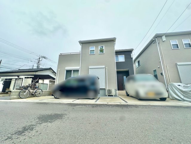 ■2023年8月築！　■南道路面・カースペース2台可！　■浴室乾燥機付き・全居室収納！　■松伏小学校徒歩8分(600ｍ)・松伏中学校徒歩18分(1400ｍ)