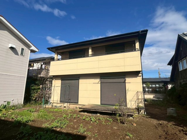 南道からの外観。