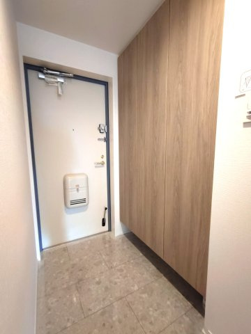 毎日通る玄関はこちらです
