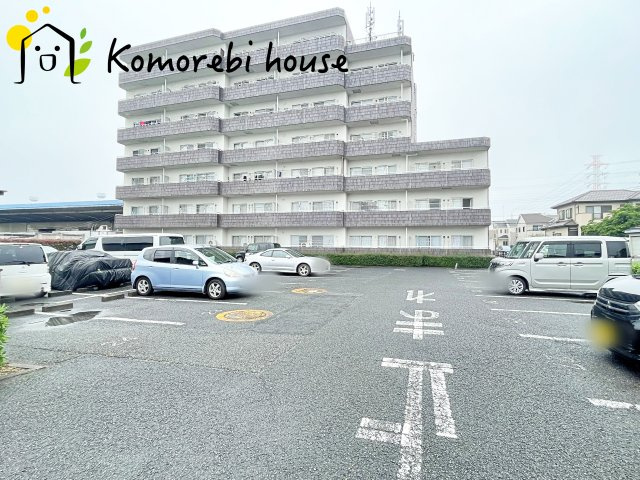 駐車場に車を止められます