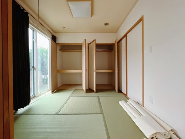 ■1階和室｜和室でしか味わえない畳ならではの香りや素材で和のやすらぎを感じてください♪休日はお子様とお昼寝するのにも最適です！