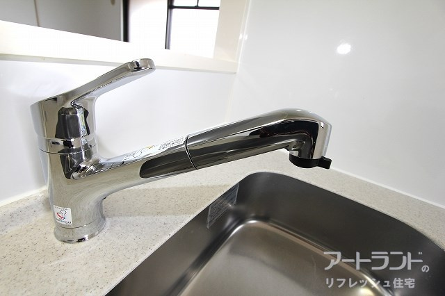 新設のキッチンシャワー水栓