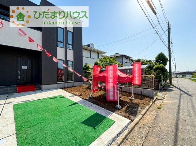 お庭付物件になります！お庭遊びや、プールなどお子様も大喜び(^^)