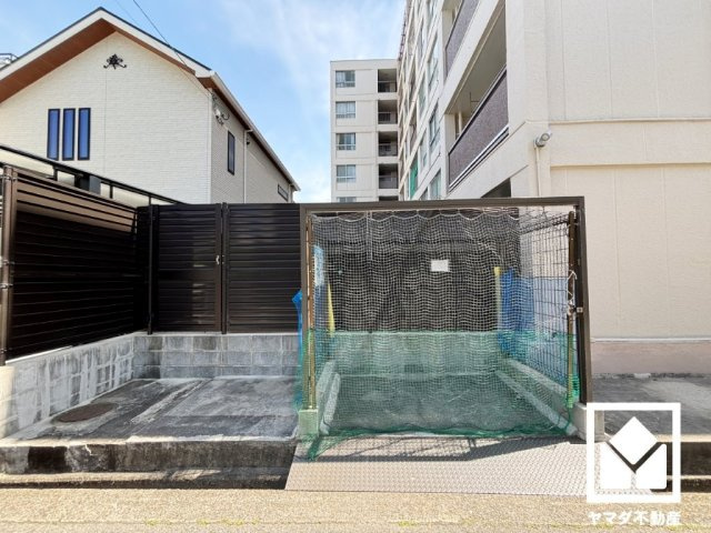 清潔なゴミ出し場で気持ち良くお使い頂けます。