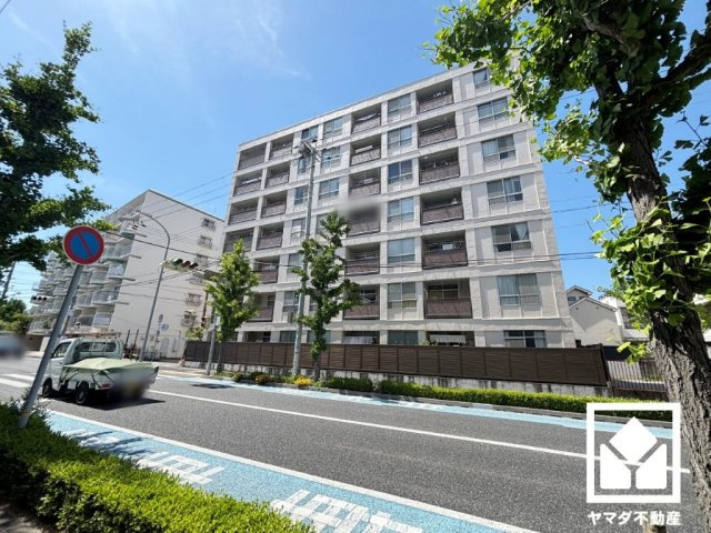空き物件につき、ご内覧可能となっております。当日案内も可能ですのでぜひお問い合わせください。事前にご予約頂きましたら、営業時間外のご案内等も可能です。