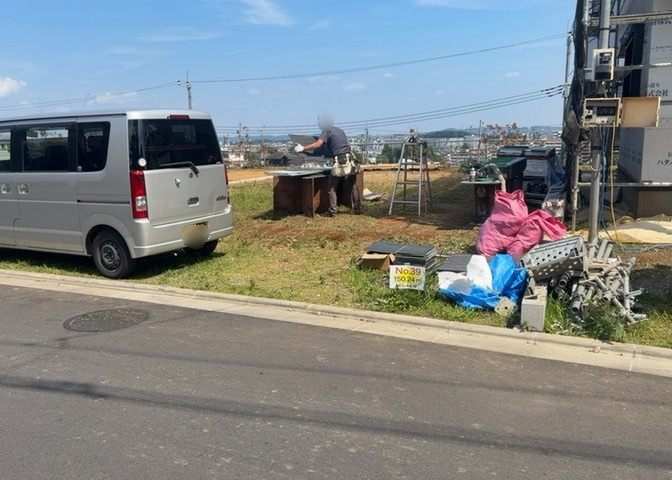 土地の形が極端に長細かったり、狭小地、あるいは道路との高低差がある傾斜地だった場合、後々売ろうとしても買い手がつかない場合もあります。後々、売却することになった時に価値の下がらない土地を選びましょう。
