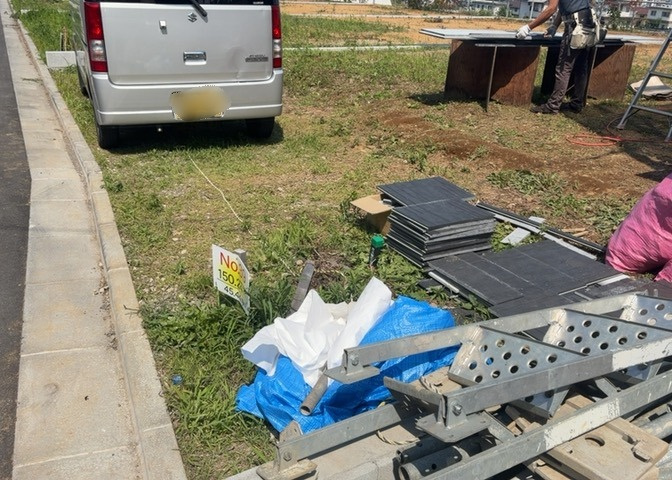 土地を買う際、住む地域の自治体や福祉の補助制度にも注目してみましょう。子供や老人の医療補助やゴミ出しのルールなど、自治体によってルールに大きな違いがあるため、暮らしやすい土地で判断するとよいでしょう。