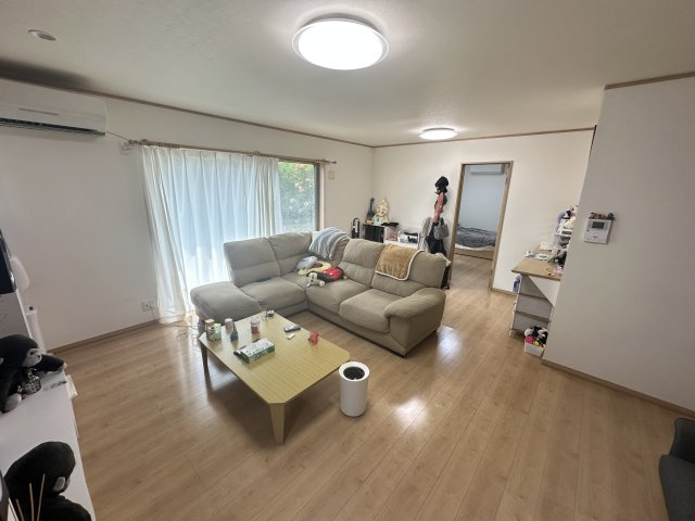 広々としているリビングです！