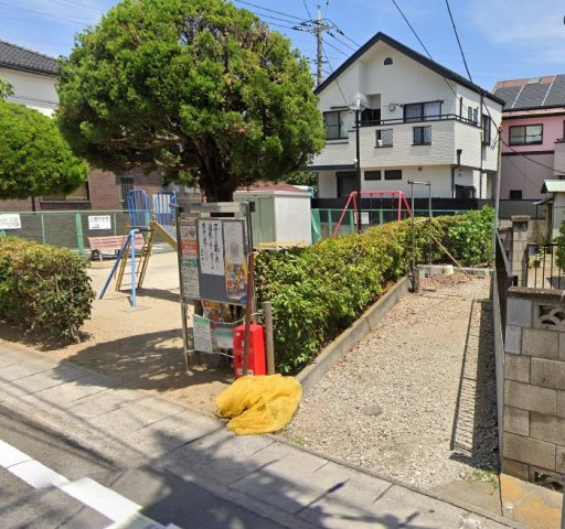 前面道路含む現地写真です