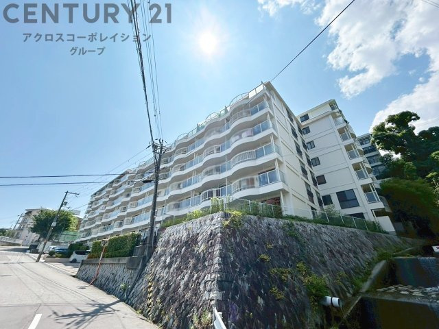 鉄骨造地下1階付10階建