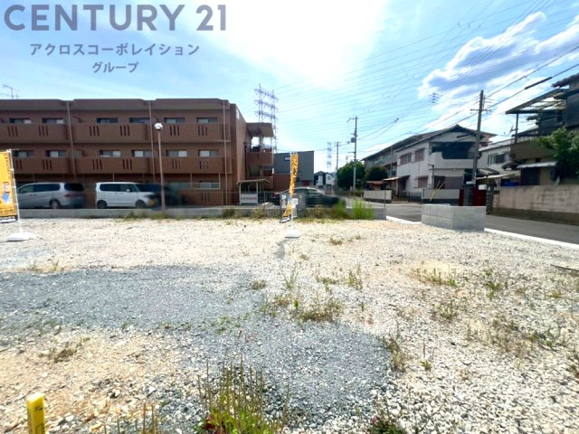 「安倉北小学校」が徒歩6分、「安倉中学校」が徒歩14分。