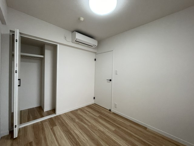 各居室に収納がついており、家族で使い分けしやすくなっています。　