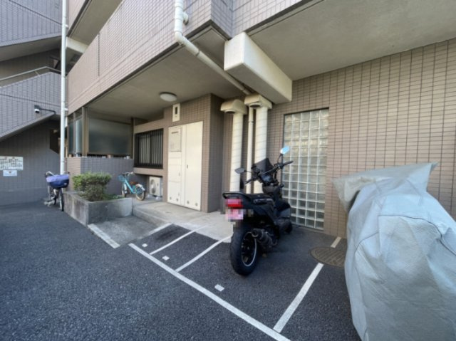 バイク置き場です。　