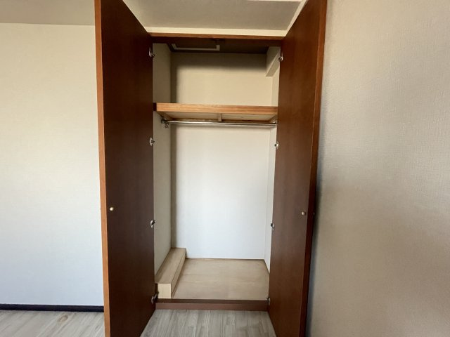 各居室に収納がついており、家族で使い分けしやすくなっています。　