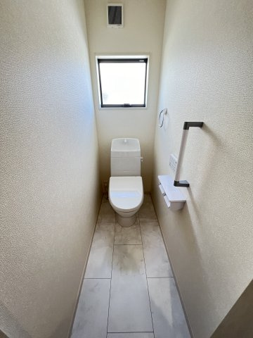 清潔感と使いやすさを兼ね備えた快適トイレ空間