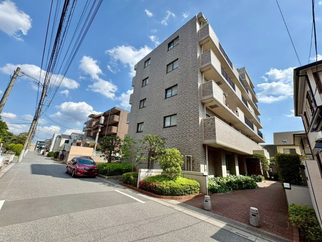 ■ペット飼育可（1住戸2頭まで。細則有）　■新規内装リフォーム済み！　■2階・東南角部屋住戸です！　■戸塚小学校まで徒歩14分(約1100m)・戸塚西中学校まで徒歩20分(約1600m)
