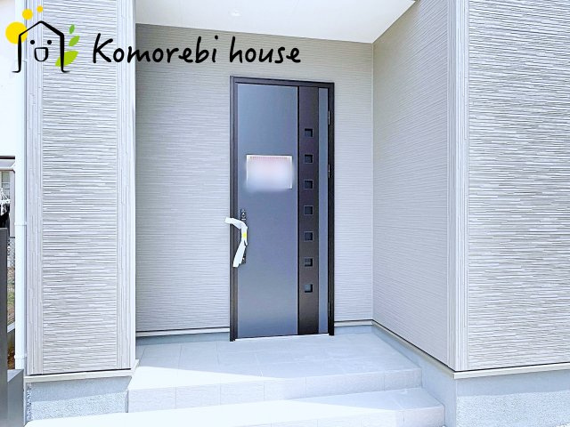 落ち着いた玄関です