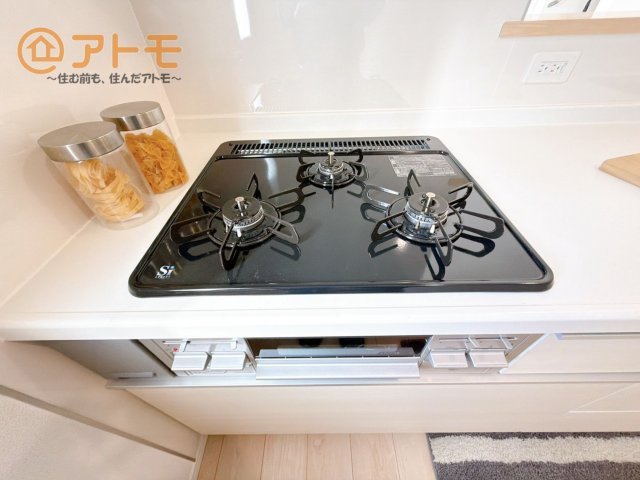 3口コンロは使い勝手がよくお料理も楽しくなりそうです♪