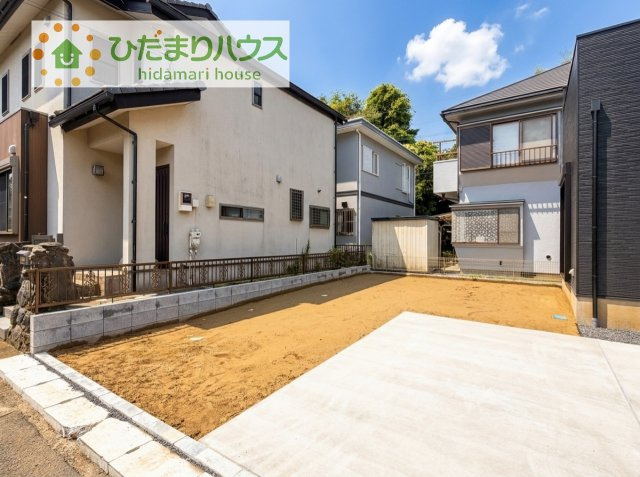 お庭付物件になります！お庭遊びや、プールなどお子様も大喜び(^^)