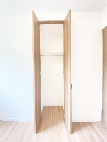 全部屋に収納があるので安心です♪