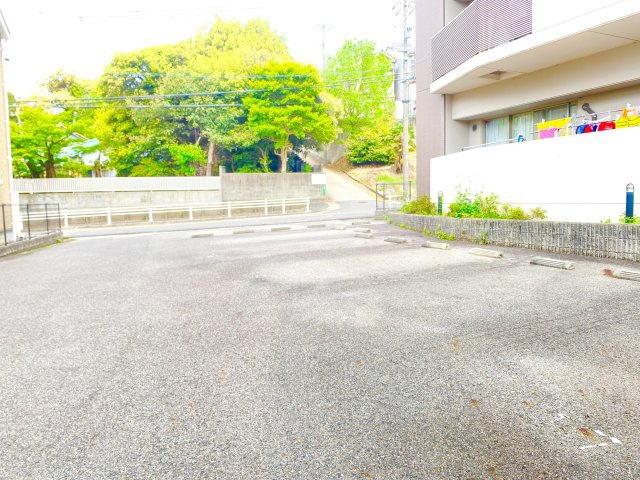 平置き駐車場継承可能です♪
