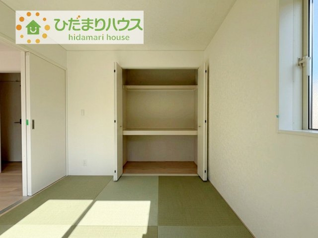 和室にも大容量のクローゼット完備！　お布団やお子様のおもちゃなどがスッキリ収納できますね(^^♪