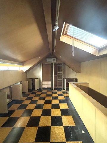 【港区南麻布4丁目の洋室】