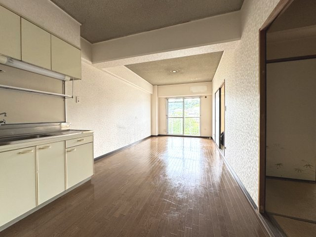 リビングにはたくさんの太陽が降り注ぎ、爽やかな住空間を演出できます。