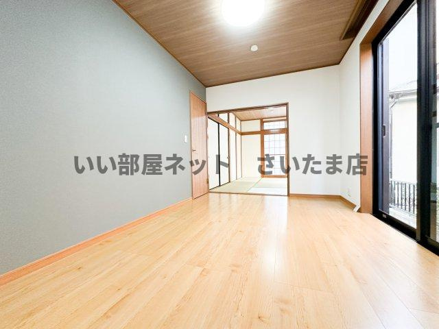 LDKと和室を続けで広く使っていただけます。併せて16．5帖としてご利用できるので親族やお友達の集まりでも使っていただけます♪