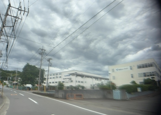 土地の地勢が高台の場合、景色を綺麗にみることができ、景色にこだわってお家探ししている方におすすめです！また平坦地よりも風通しがいいというメリットがあります。デメリットもあるので是非現地でご確認下さい。