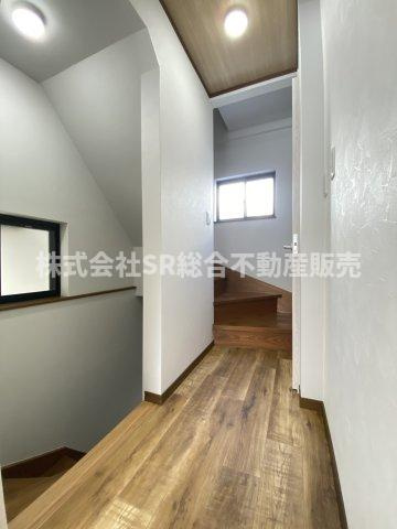 当日予約も大歓迎です！土日祝、雨の日やお子様連れのお客様の送迎も可能ですのでお気になさらずお問合せ下さい。お仕事終わりのお時間にも柔軟に対応致しますのでお気軽にお申し付け下さいませ。