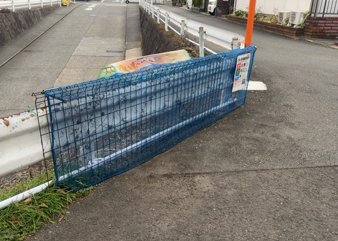 共有部分は、住民なら誰もが使える設備のこと。例えば駐車場やエレベーター、インターネット設備、セキュリティ設備などがあります。他にも、マンションの廊下・外部階段やエントランス・ゴミ置き場などがあります。