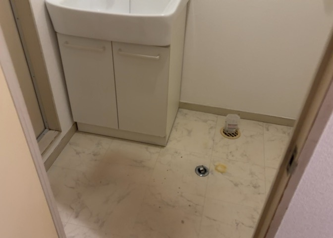 洗面脱衣所は「体を綺麗に整える場所」という目的と役割を持っています。そして便利で使い勝手のいい「体を綺麗に整える場所」にするためには、配置や動線、照明や収納計画をしっかりと検討しておく必要があります。