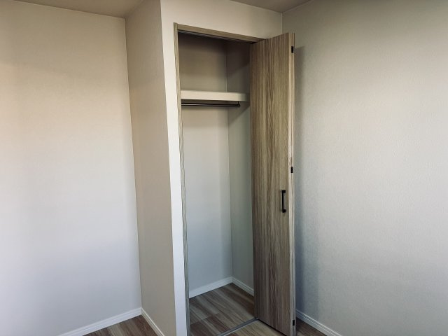 ～収納力の高いクローゼット完備～