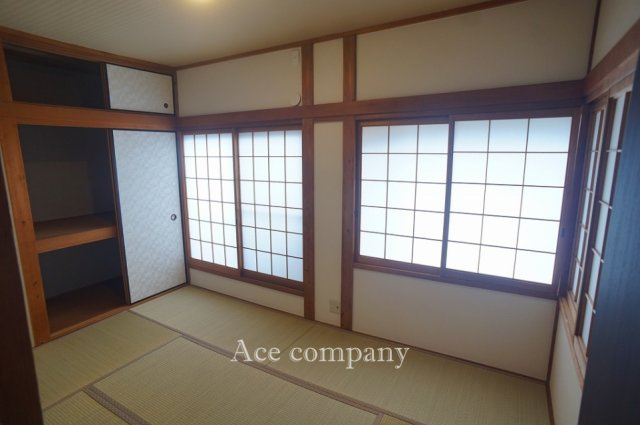 【3階：和室6帖】押入れ完備です♪