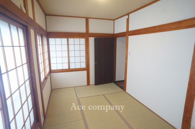 【3階：和室6帖】畳表替え、襖・障子張替え済みです☆