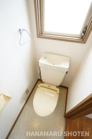 シンプルで使いやすいトイレです