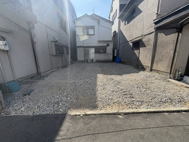 外観：327002972304