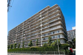 岸和田コーポラス１番館　中古マンションの外観