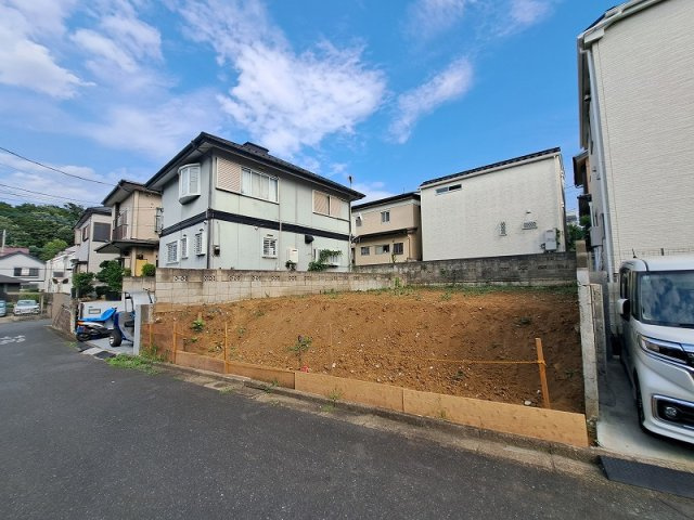 「大蔵児童遊園」まで徒歩4分。お子様との外遊びも気軽に楽しめます。