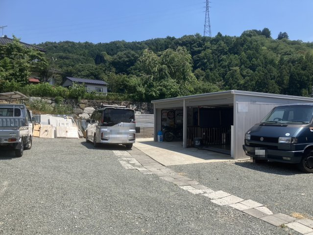 家を建てる前提で土地を探している場合、地盤の丈夫さは譲れない条件の一つです。地盤が脆弱だと追加工事が必要となります。また、過去に地盤沈下や液状化現象を起こした土地は、できるだけ避けた方がいいでしょう。
