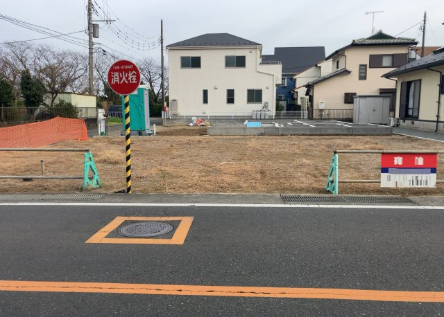 人が暮らすうえで日光は大切な要素となります。日当たりの良さは譲れないポイントですね。併せて近くに大きな建築物の建築予定がないか、あるいはそれが可能な土地が近くにないか事前に確認することもお勧めします。