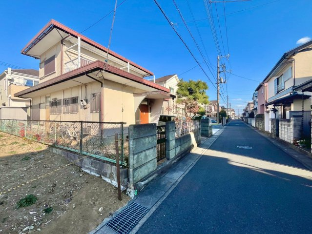 南西道路に面し陽当り良好！敷地約44坪・希望の間取りが叶いやすい整形地！自由設計で夢のマイホームはいかがでしょうか！建築条件なし・お好きなハウスメーカーで建築可能です！当社無料の間取り作成も承ります！
