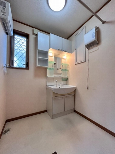 厚木市上荻野　中古一戸建て