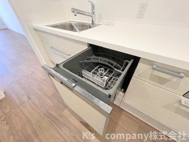 食器洗い乾燥機付きで家事の時短に役立ちます◇