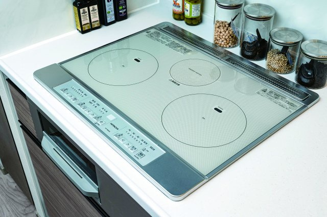 安心のオール電化物件、キッチンはＩＨを採用しています。